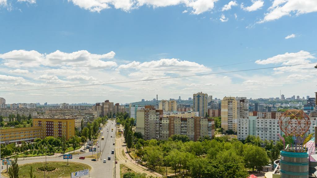 ARTAL Apartment on Obolonskaya Square 3 Kiev Exteriör bild