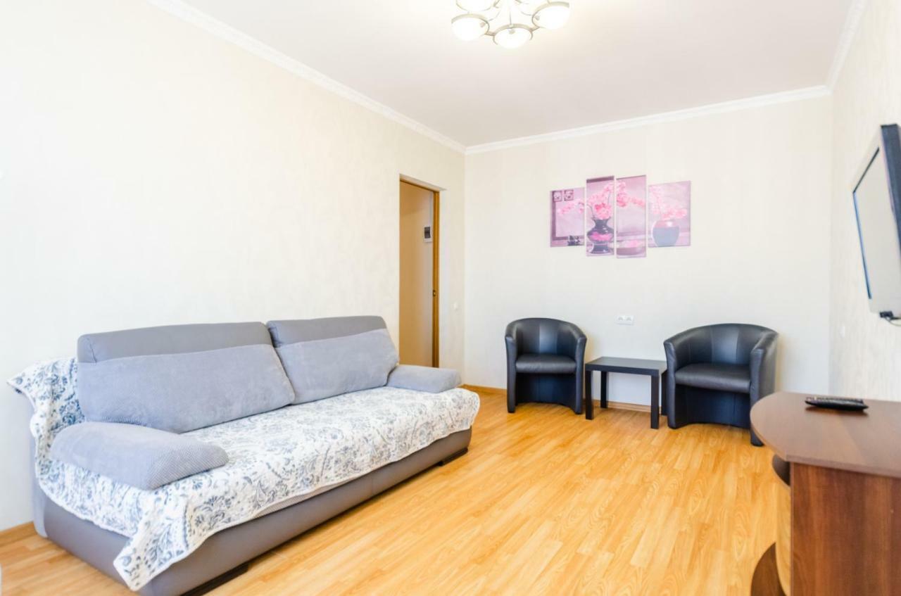 ARTAL Apartment on Obolonskaya Square 3 Kiev Exteriör bild
