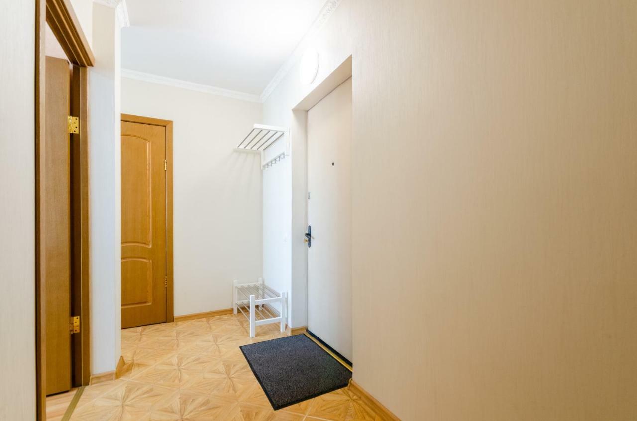ARTAL Apartment on Obolonskaya Square 3 Kiev Exteriör bild